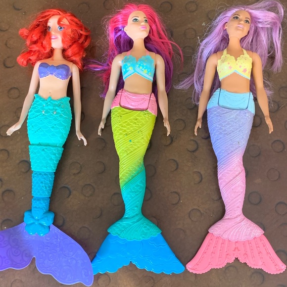 Mattel Toys Barbies Set Of 3 Dreamtopia Mermaid Doll With Red